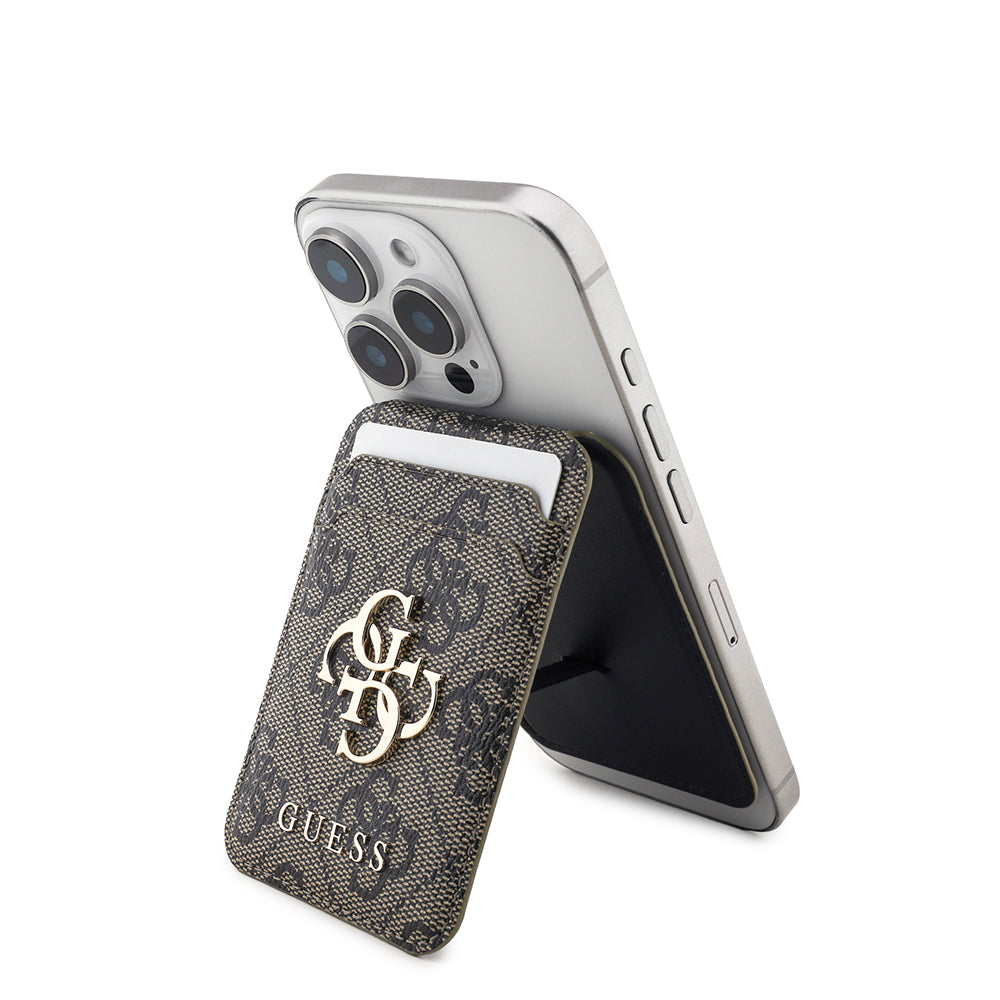 Guess Orjinal Lisanslı PU Deri 4G Desenli Metal Büyük 4G ve Yazı Logolu Standlı Magnetik Kartlık Guess Orjinal Lisanslı PU Deri 4G Desenli Metal Büyük 4G ve Yazı Logolu Standlı Magnetik Kartlık
